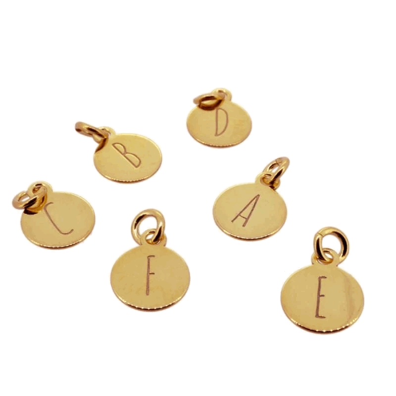 Charm Inicial Gold
